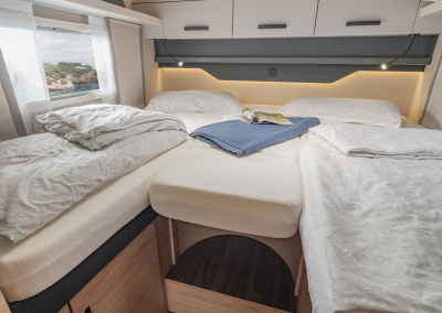 1100_R12_700-MEG_IN+BP_4733_2026