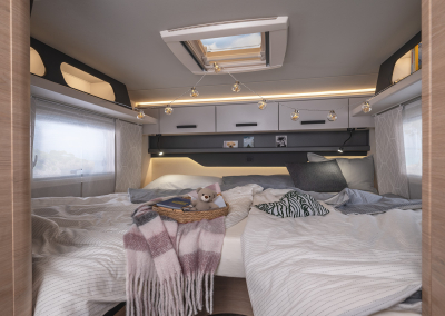 1100_R12_700-MEG_IN+BP_5612_2025