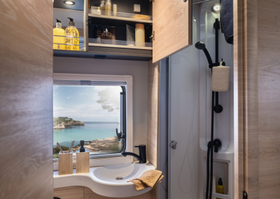 1100_R12_700-MEG_IN+BP_5713_2025