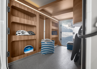 1100_R03_700-LEG_IN_3354