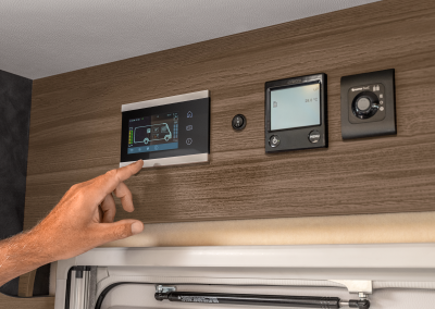 1100_R03_900-LEG_IN_2331