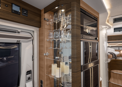 1100_R03_900-LEG_IN_2975