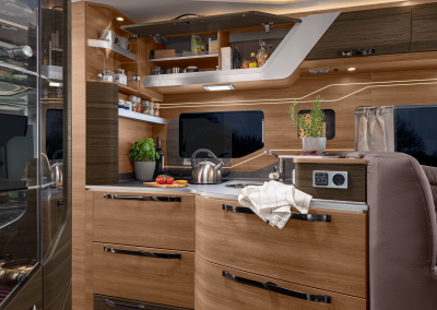 1100_R03_900-LEG_IN_2990