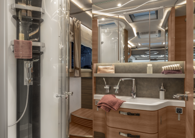 1100_R03_900-LX_IN_0865-dunkel