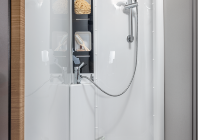 1100_R11_650-MEG_IN_8056_eine_ebene